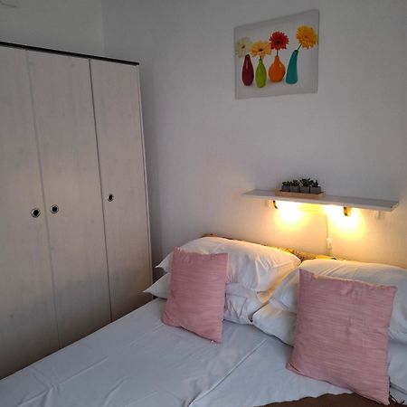 Helen Apartments Crikvenica Exterior foto